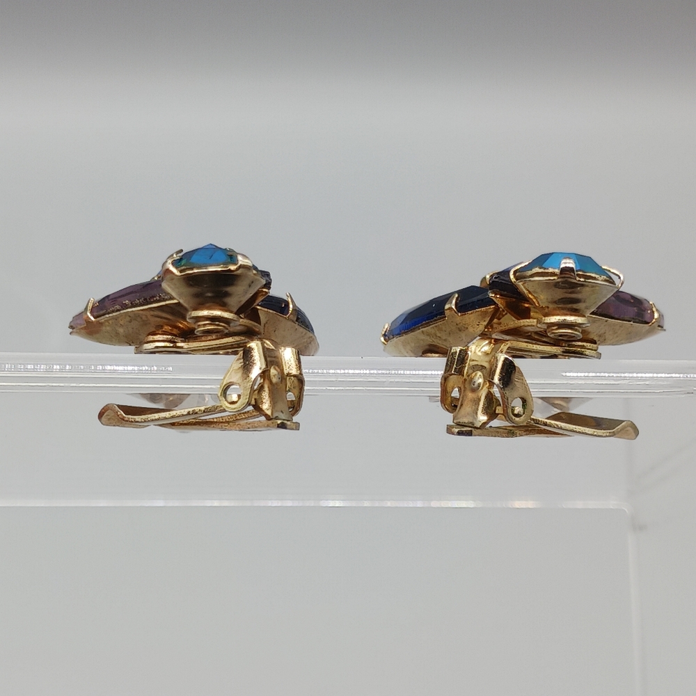 CELEBRITY VINTAGE 💙 CLIP ON EARRINGS - Picture 3 of 8